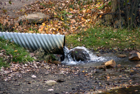 Drainage pipe